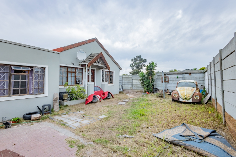 3 Bedroom Property for Sale in Protea Village Western Cape
